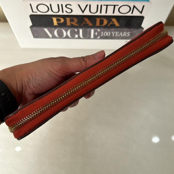 Louis Vuitton Empreinte Zippy Wallet SP4193 - Picture 4 of 17